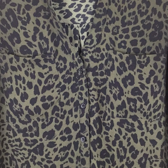 Express The Portofino Shirt Leopard Print - Picture 5 of 10